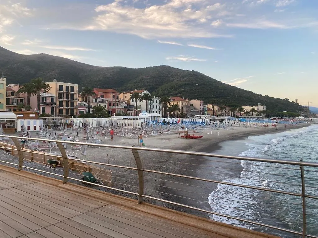 Villa Paolina Ceriale - App. 6 Posti 0*,  Italy