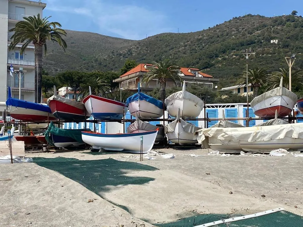 Villa Paolina Ceriale - App. 6 Posti
